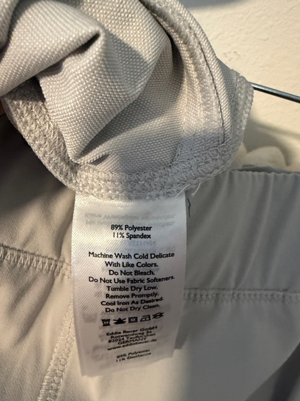 Eddie Bauer Light Beige Womens Pants - Picture 5 of 6
